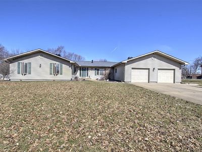 40 Hickory Point Ct, Forsyth, IL, 62535