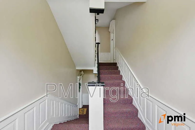2 bed, 1.0 bath, 900 sqft, $1,700 — Photo 3