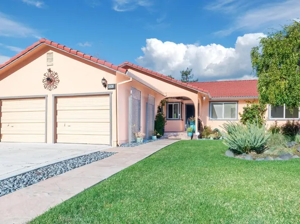 6362 San Benito Way, Rohnert Park, CA 94928