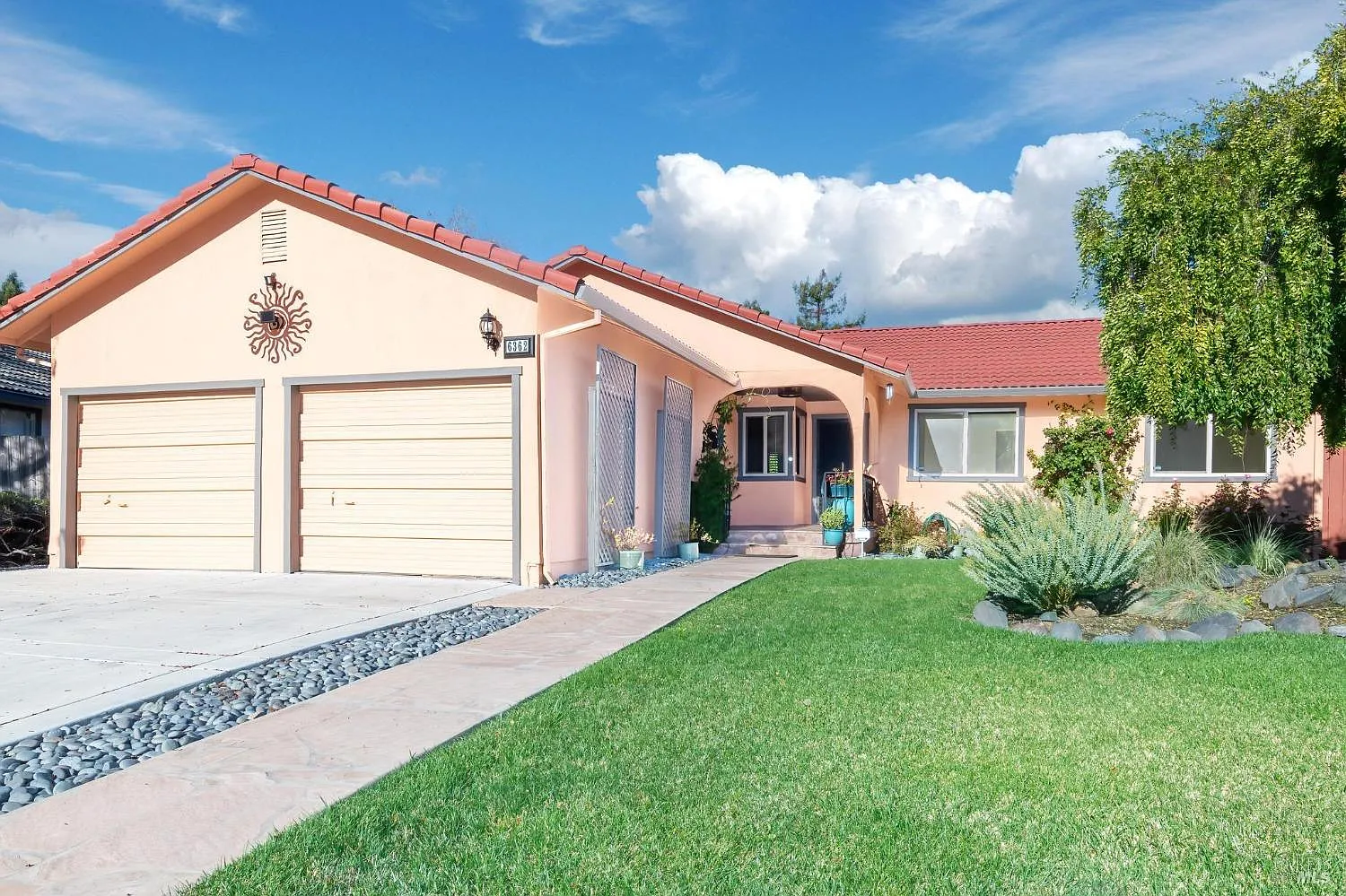 6362 San Benito Way photo 1