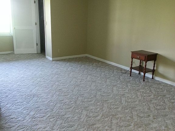 5th image of 1709 Ashbury Ct