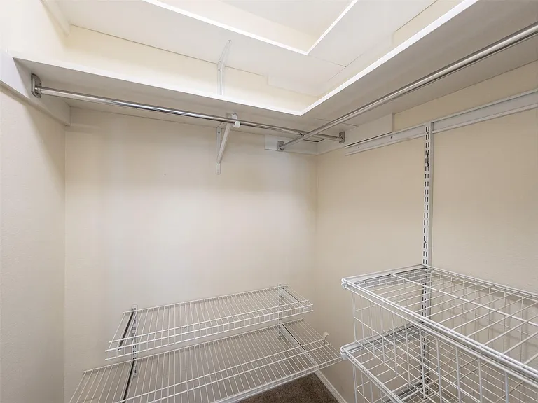 13004 Campos Dr — Photo 19