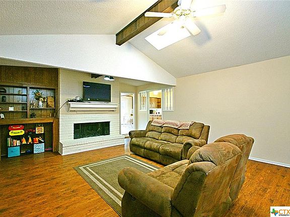 5th image of 1118 Mill Creek Dr
