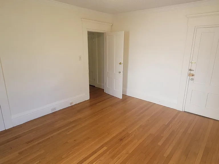 599 Union St #1 — Photo 9