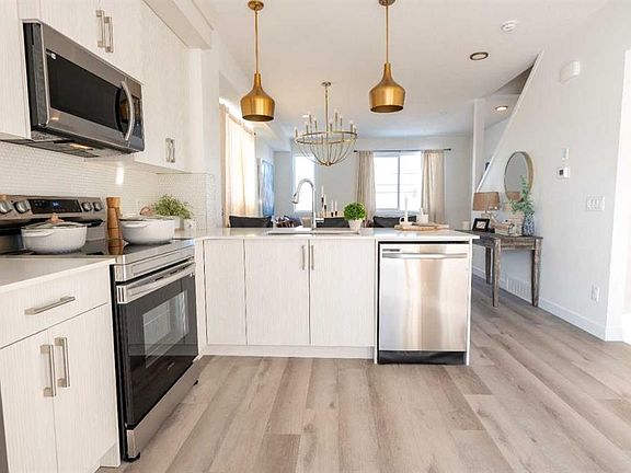 4th image of 75 W Cornerstone Row NE #212