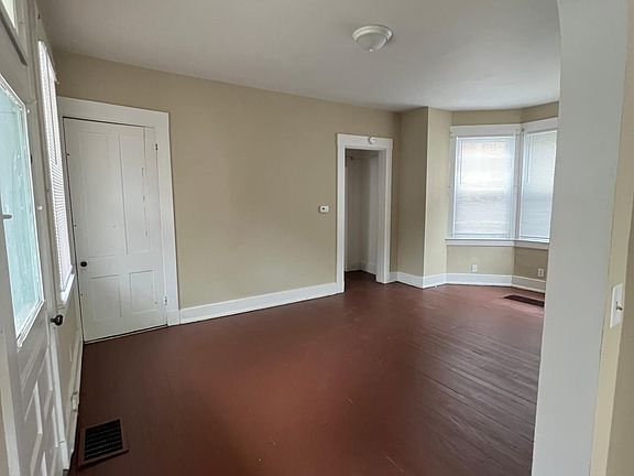 3rd image of 1133 Saint Gregory St #A