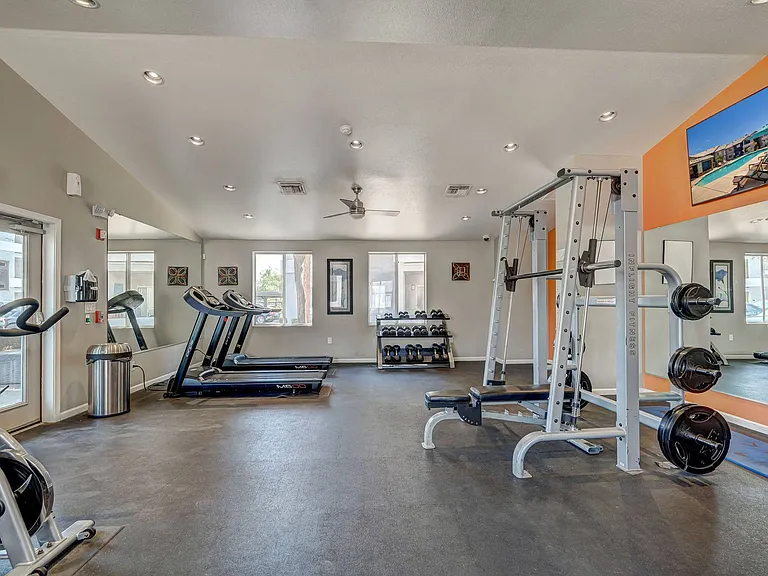 Allure at Tempe Apartments — Photo 18