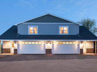 485B Tracey Ln, Hudson, WI 54016