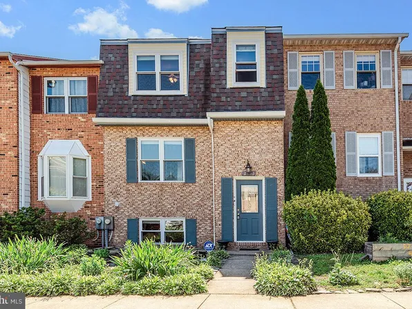 2432 Vineyard Ln, Crofton, MD 21114