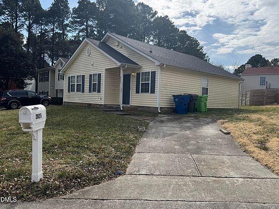 5th image of 2825 Midway Park Ct