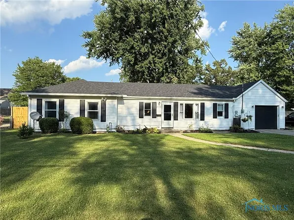 5736 Normandy Dr, Sylvania, OH 43560