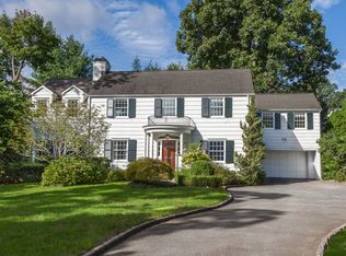 125 White Plains Rd, Bronxville, NY 10708