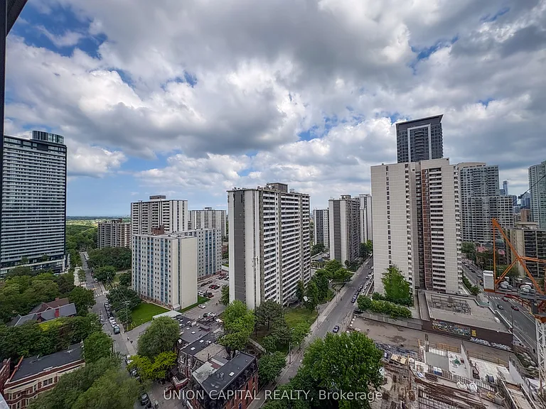 609 Sherbourne St #1901 — Photo 14