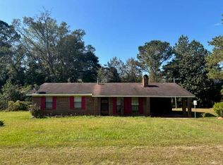 284 Sunset Rd, Mount Olive, MS 39119