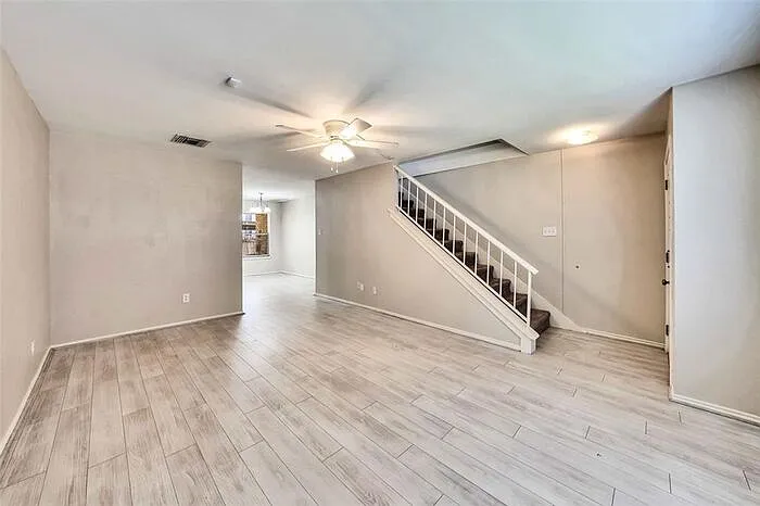 8219 Summer Side Dr — Photo 13