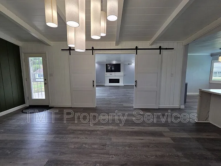 9 W Robinhood Dr — Photo 22