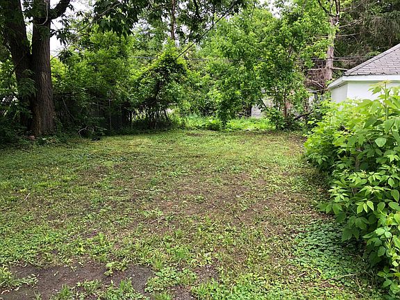 3rd image of 12948 Stahelin Ave