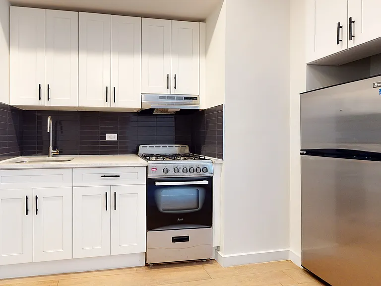 473 Central Park W #2B — Photo 3