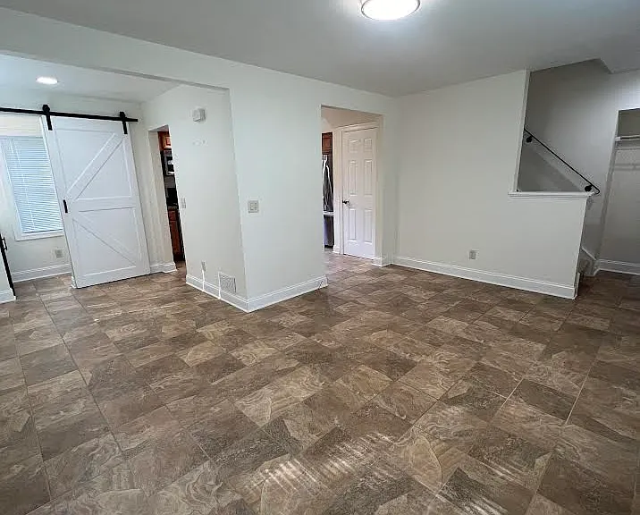155 Lattimore Rd — Photo 3