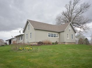 16588 S 44th St, Fulton, MI 49052
