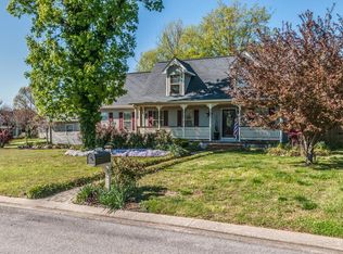 611 Rocky Ridge Cir, La Vergne, TN 37086