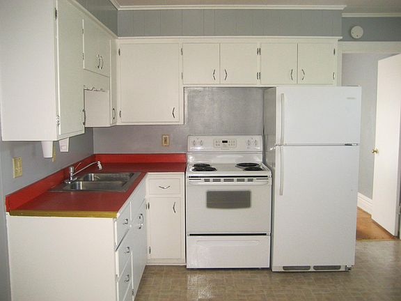 2nd image of 126 W Wabasha St APT 5