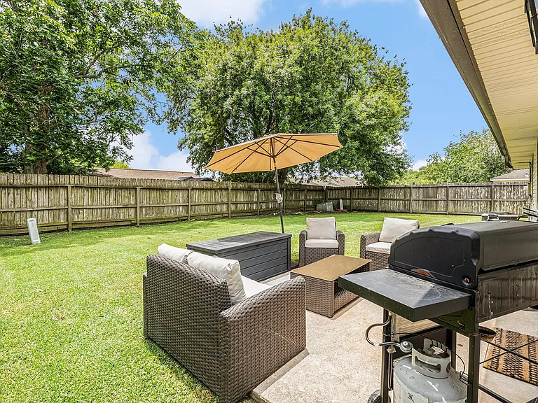 2513 Harpers Ferry Dr — Photo 24