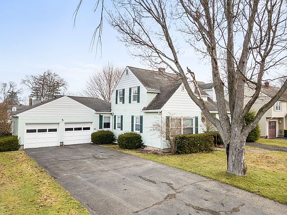 3rd image of 33 Alida Ave