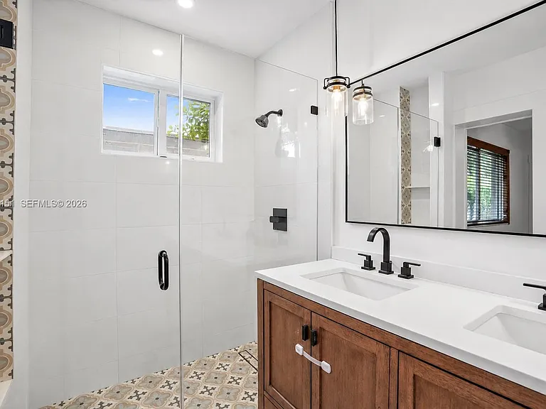 6150 SW 16th Ter — Photo 21