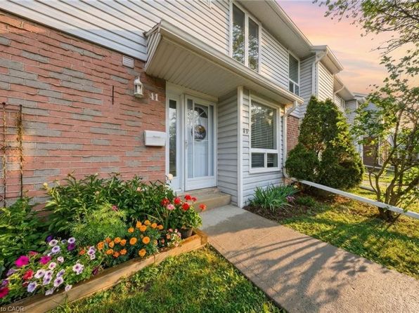 32 Mowat Blvd #41, Kitchener, ON N2E 1X4