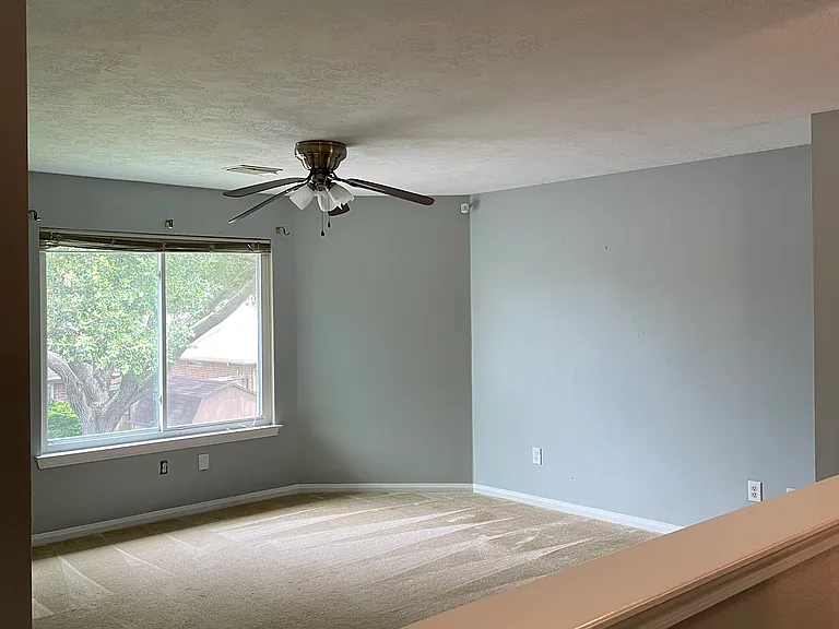 1401 Helmsley Dr — Photo 25