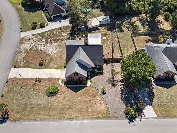 5th image of 3042 Maplewood Dr