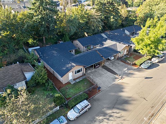 3rd image of 3313 E 17th St