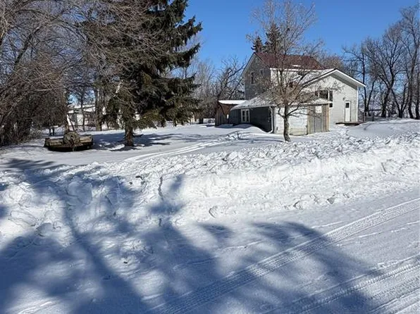 708 Qu'appelle AVENUE, Abernethy, SK S0A 0A0