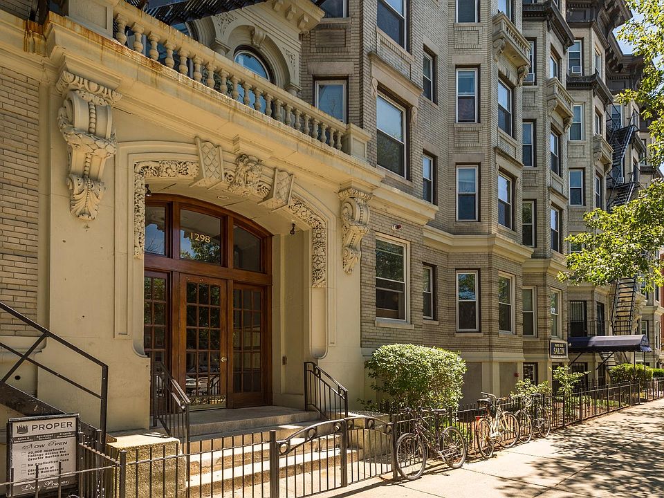 2nd image of 1304 Commonwealth Ave #7