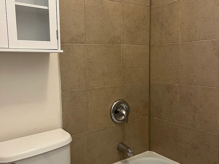174 N Canyon Rd #1 — Photo 5