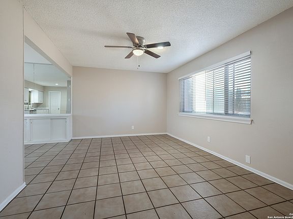 4th image of 107 E SILVER SANDS DR #107