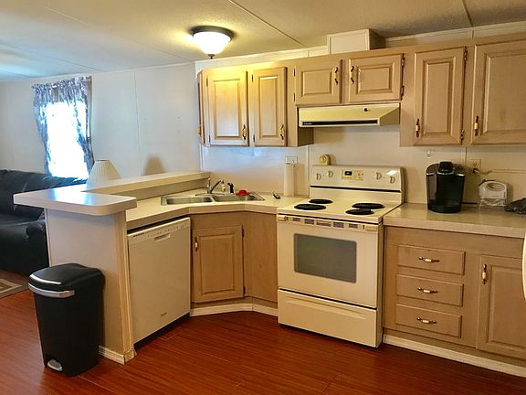 4th image of 480 Chickadee Ct