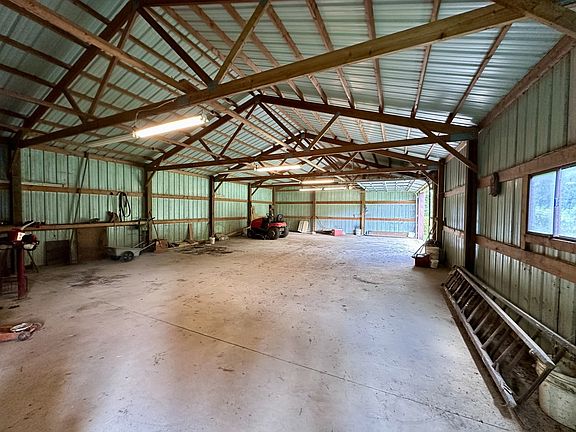 4th image of 895 Thenius Rd