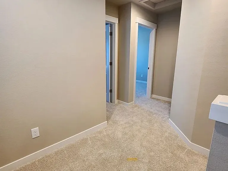 5333 NW Torchcrest Pl — Photo 13