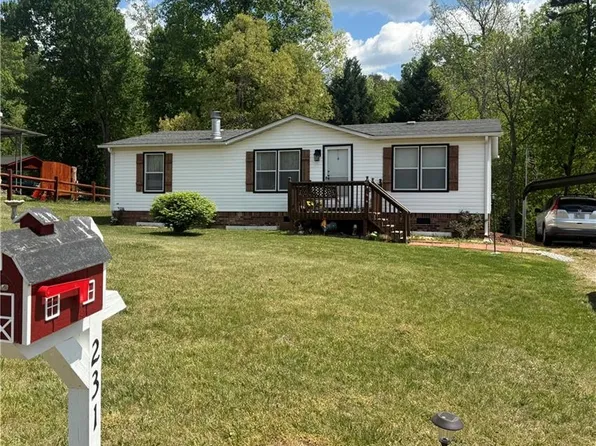 231 Cp Riddle Trl, Mount Airy, NC 27030