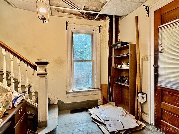 3rd image of 305 W Fairview Ave