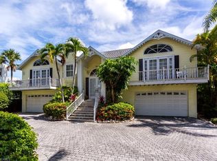 165 14th Ave S, Naples, FL 34102
