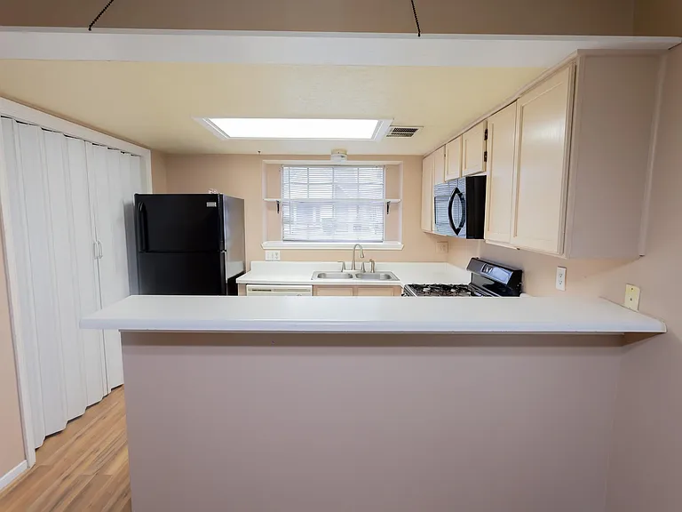 1907 Country Village Blvd #B — Photo 3