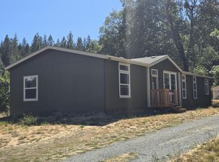240 Homewood Rd, Grants Pass, OR 97527