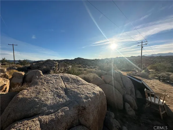 57672 Shepherds Ln, Yucca Valley, CA 92284