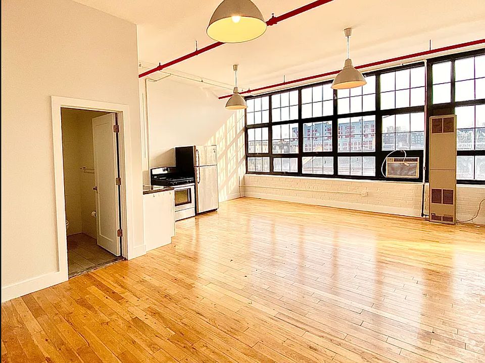 1st image of 248 McKibbin St #2T
