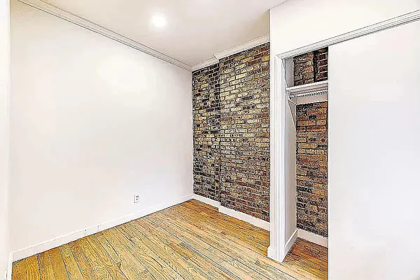 Rented by REAL New York | media 32