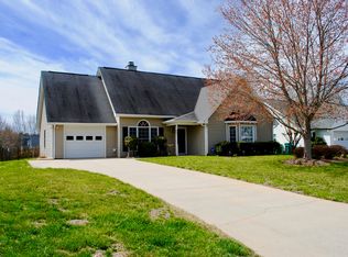 1806 Springfield Farm Ct, Clemmons, NC 27012