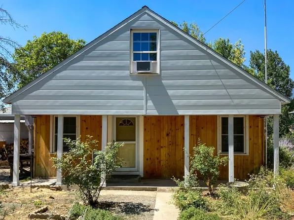 16405 Maple St, Hornbrook, CA 96044
